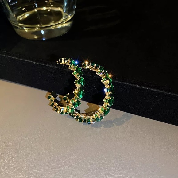 Korean Earrings - Picture 3 of 4